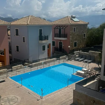 Reis Villa Nikiána